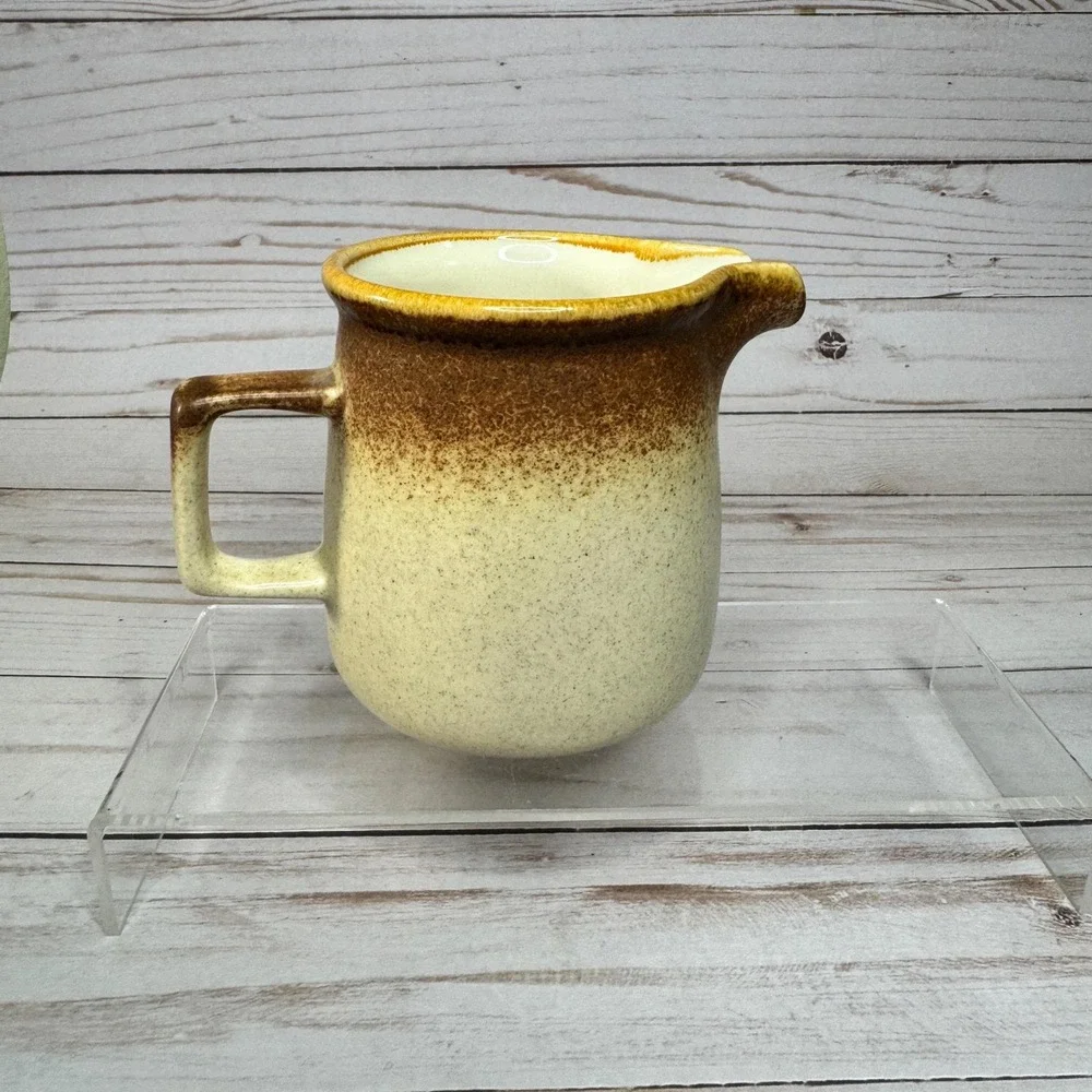 Mikasa Stylekraft C0900 Creamer Pitcher Brown Cream Speckled‎ Japan Vintage